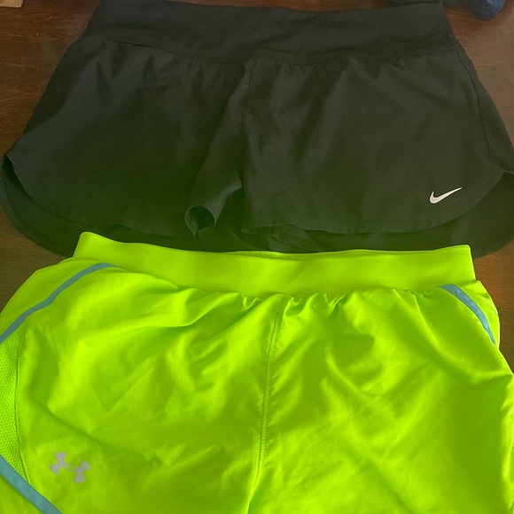 Women’s Nike & Under Armour athletic shorts bundle (size small) - Picture 1 of 9